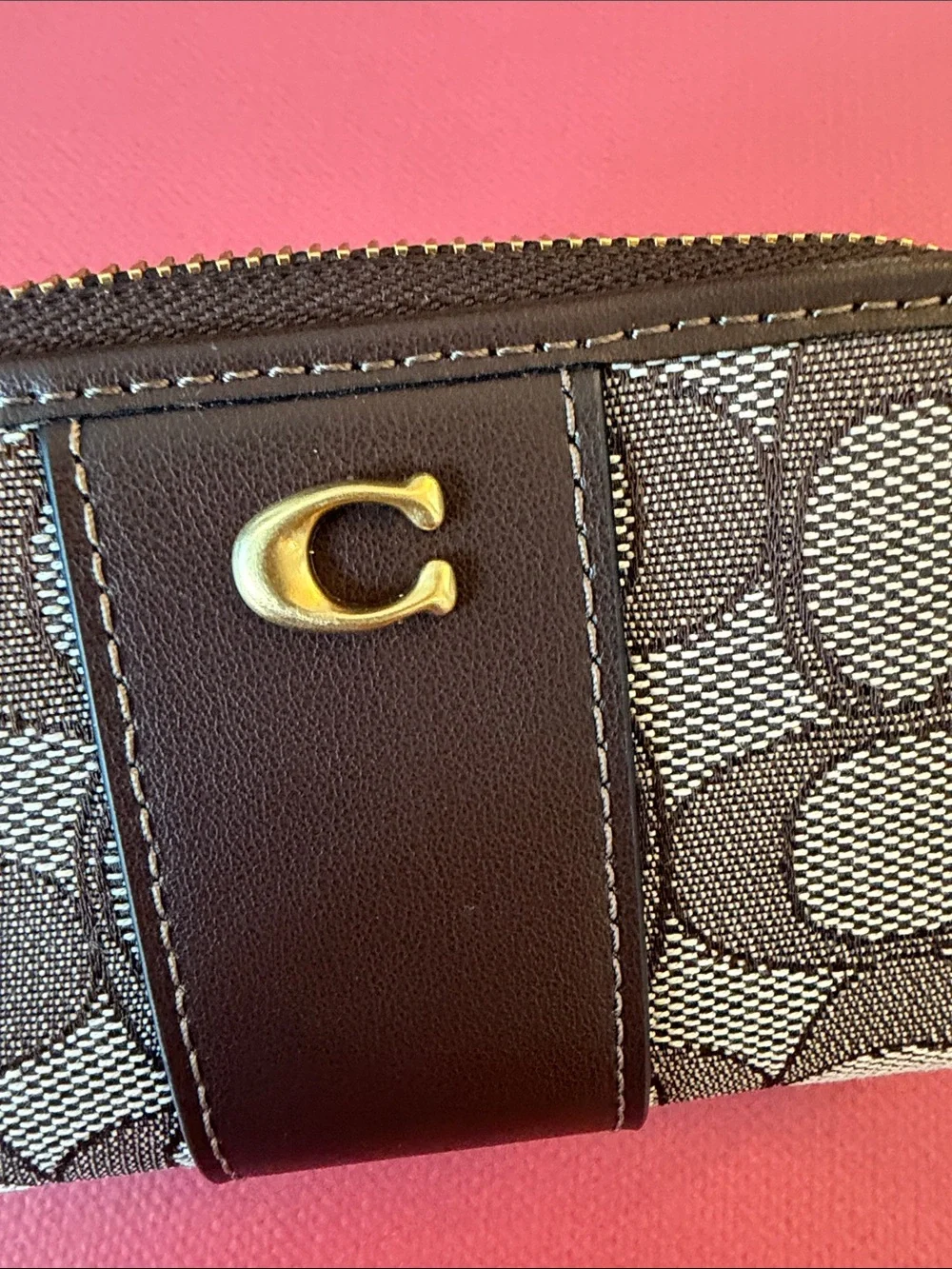 Coach Brown Signature Zip Card Case with Gold 'C' Accent - Picture 5 of 5